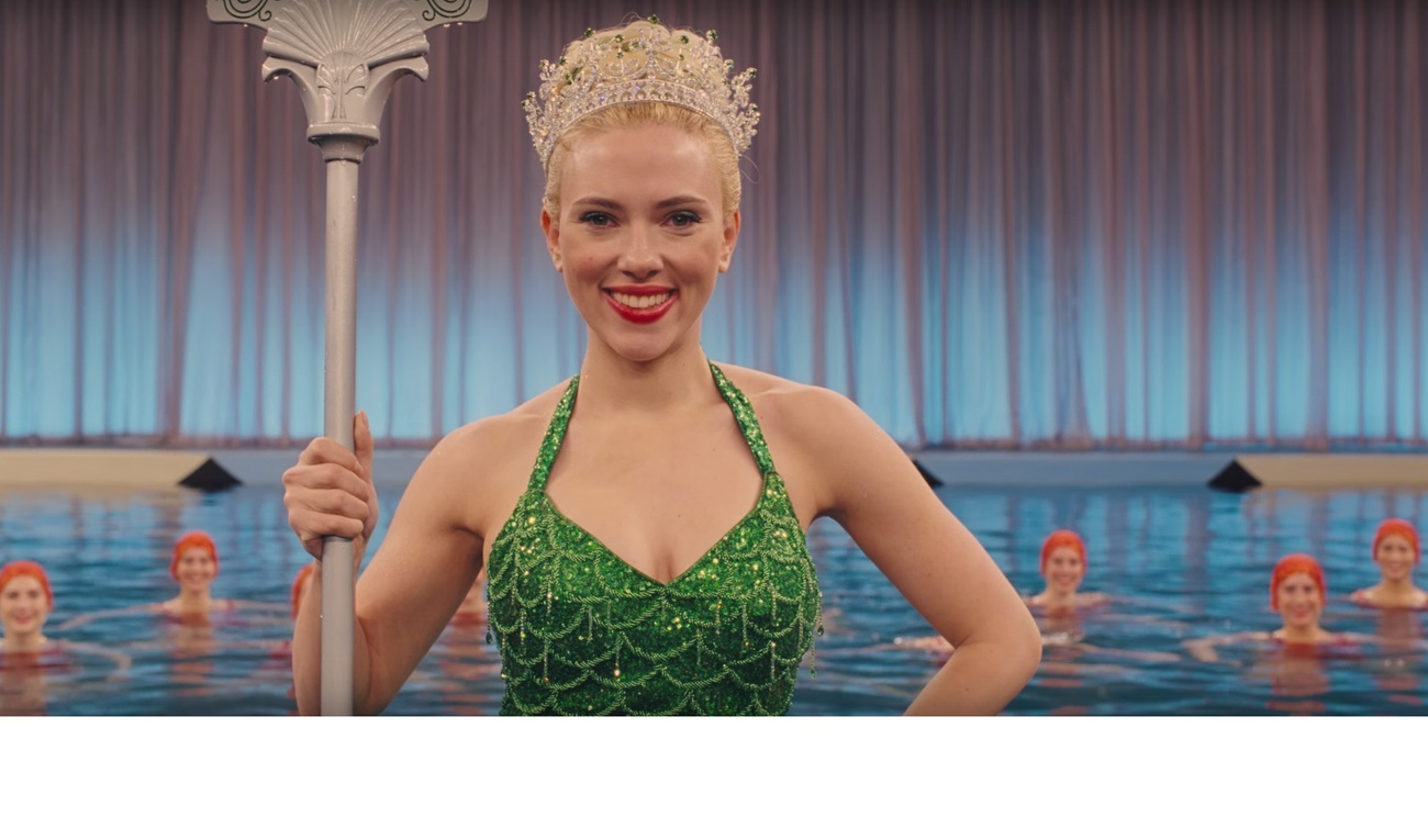 Scarlett Johansson est une sirène dans la bande-annonce de Hail, Caesar!
