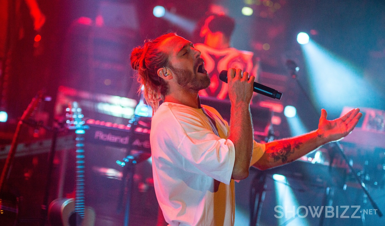 Tournage idyllique pour Jonathan Roy et Kim Richardson