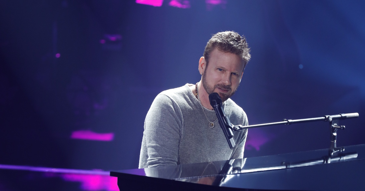 Corey Hart se présente incognito aux auditions à l'aveugle de La voix