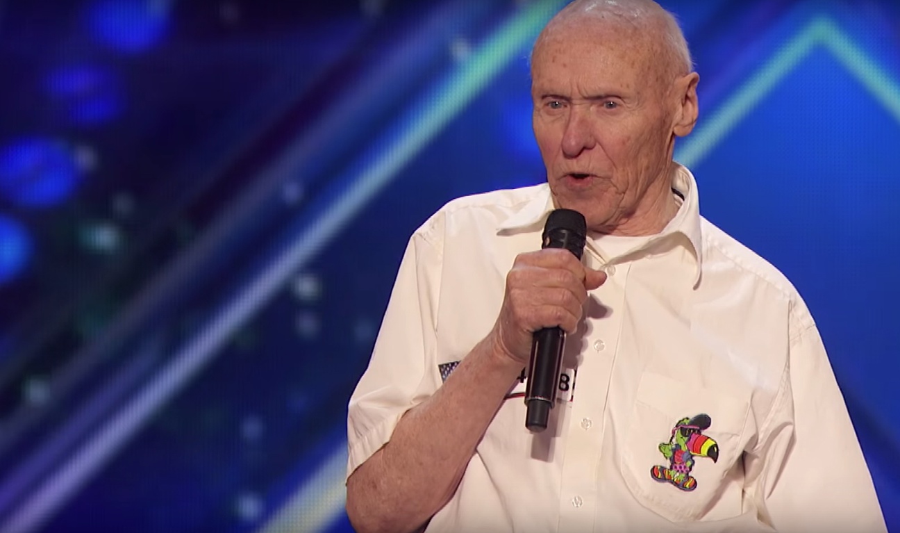 Ce candidat de 82 ans surprend en chantant du Metal à America's Got Talent